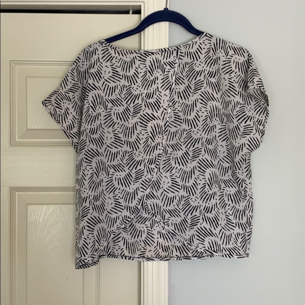 Crop top - Picture 2 of 2